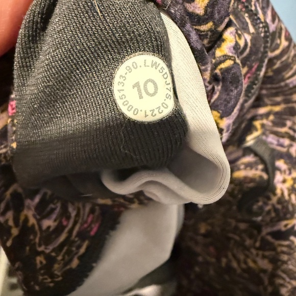 Victoria Secret Pink Peach Leggings 25” - Picture 5 of 5